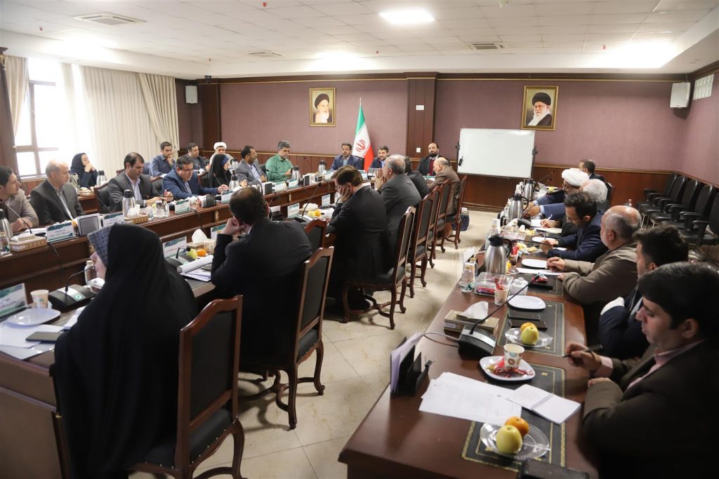 حضور محمد لسانی در جلسه برای مدیران عامل مناطق آزاد کشور در شورای عالی مناطق آزاد